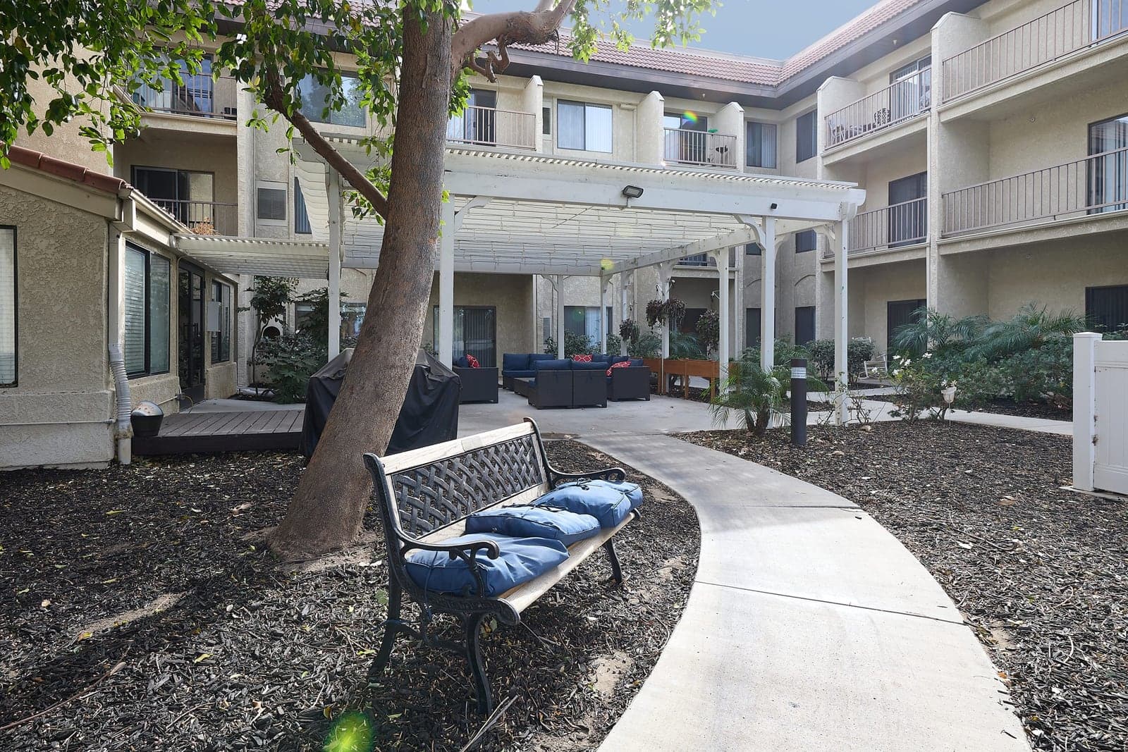 Vista Corona Senior Living photo 5