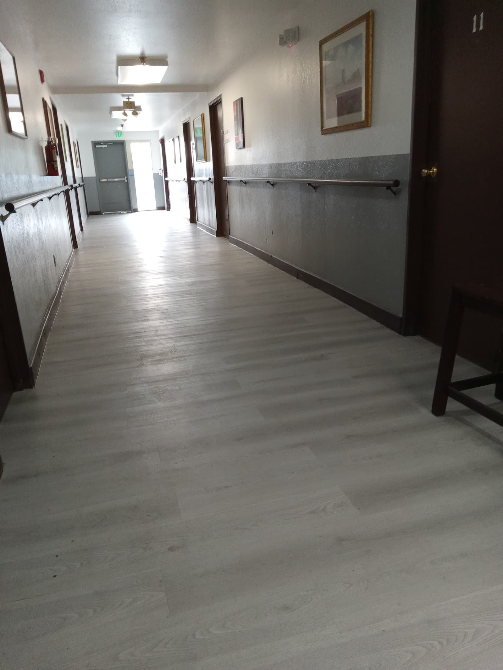 Grandview Manor photo 2