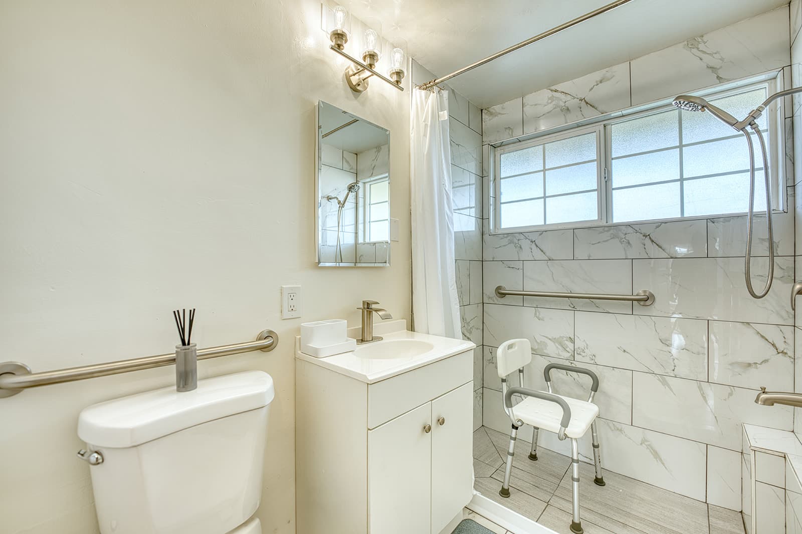 Harmony Grove Assisted Living photo 5