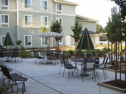 L.C. Hotchkiss Terrace photo 2