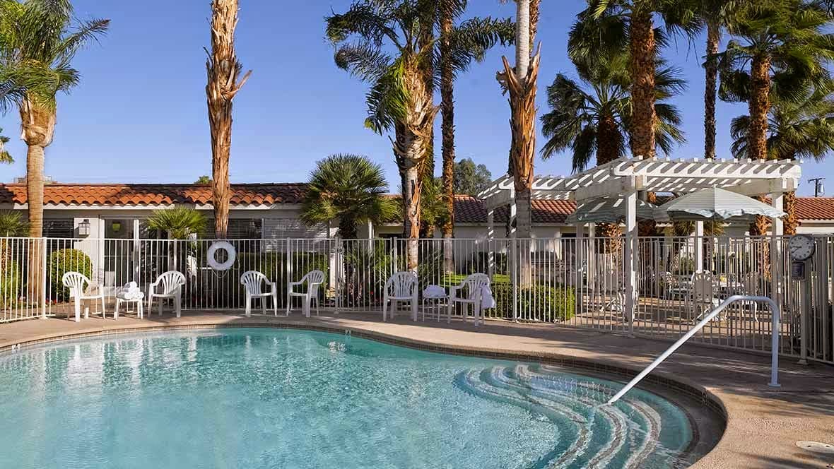 Atria Palm Desert photo 1