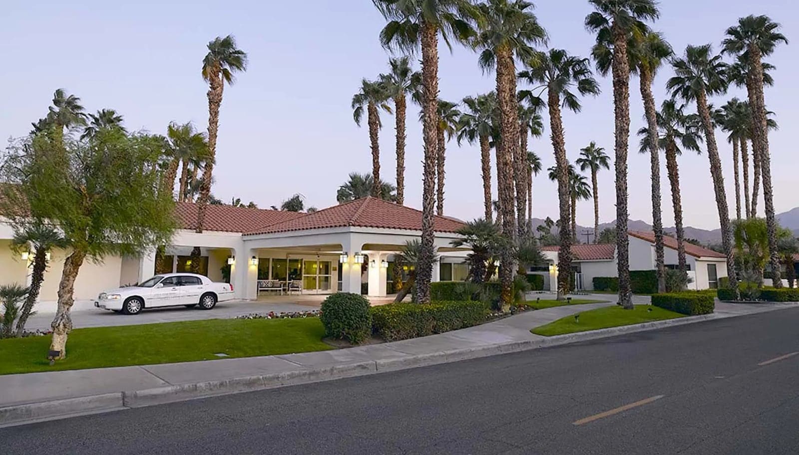 Atria Palm Desert photo 2