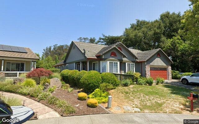 White Rose Manor photo 1