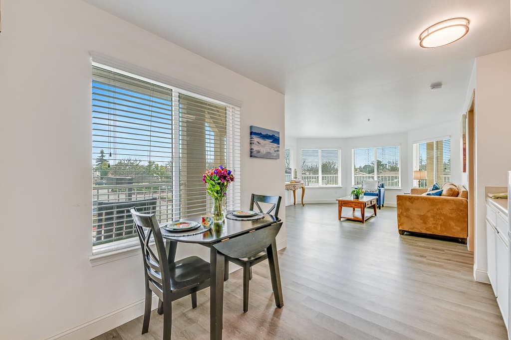 Solstice Senior Living at Bakersfield photo 4