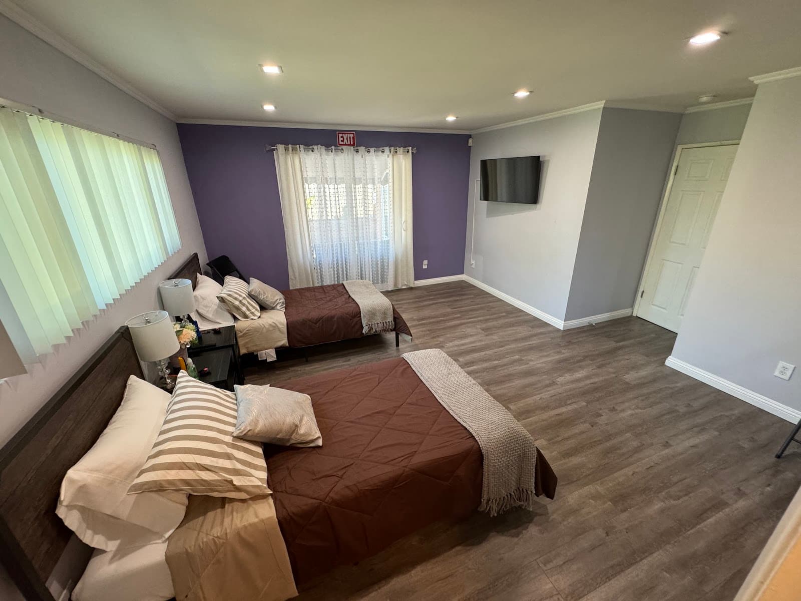 Love & Care Boarding Home photo 4
