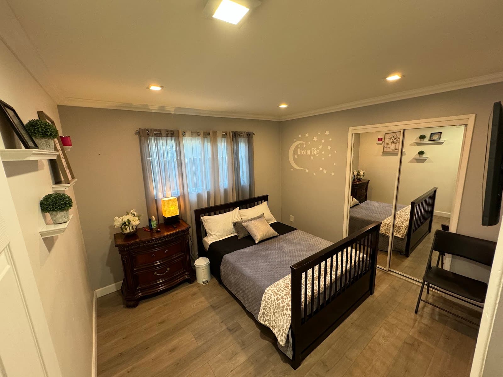 Love & Care Boarding Home photo 2