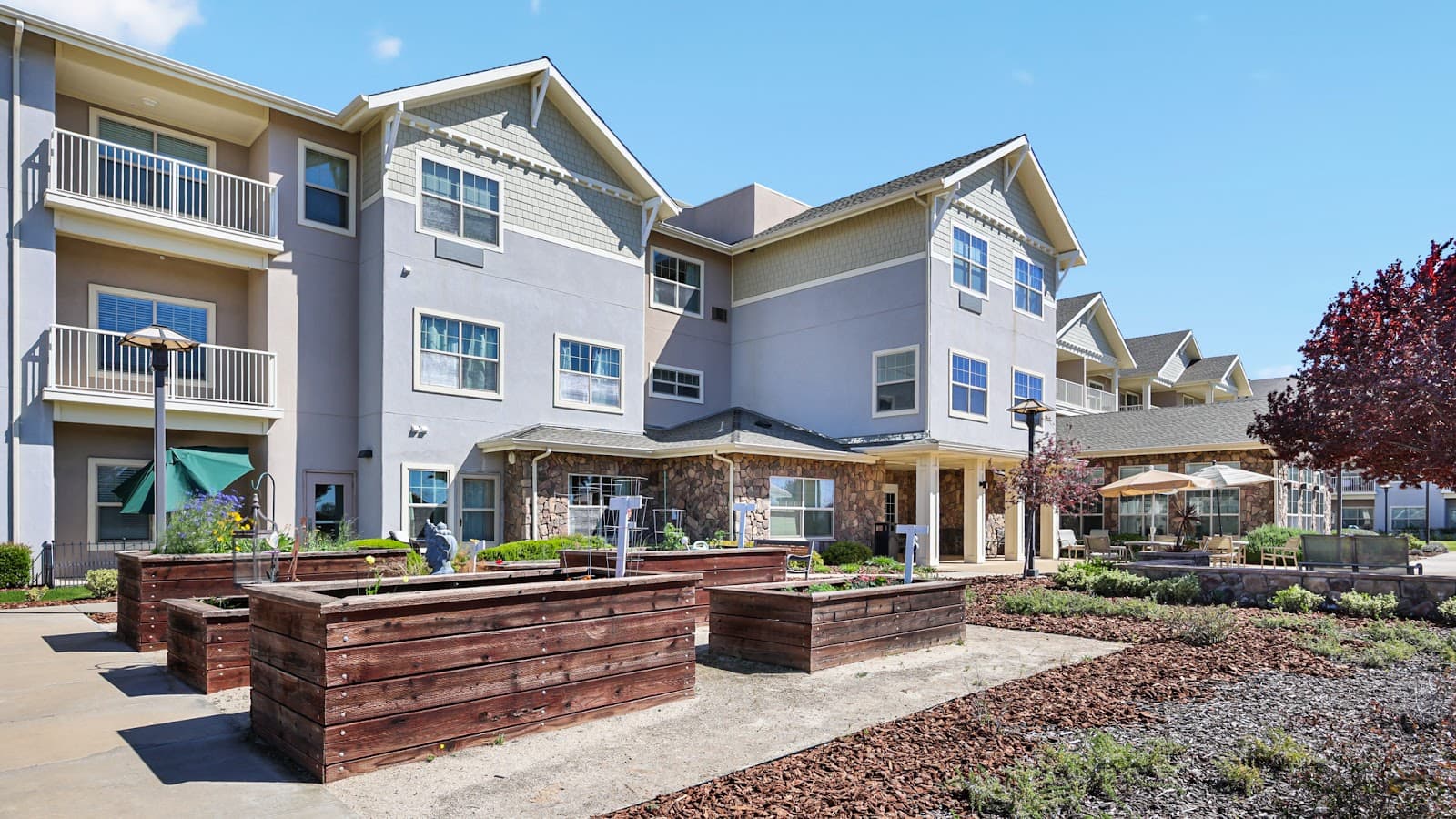 El Dorado Estates Gracious Retirement Living photo 4