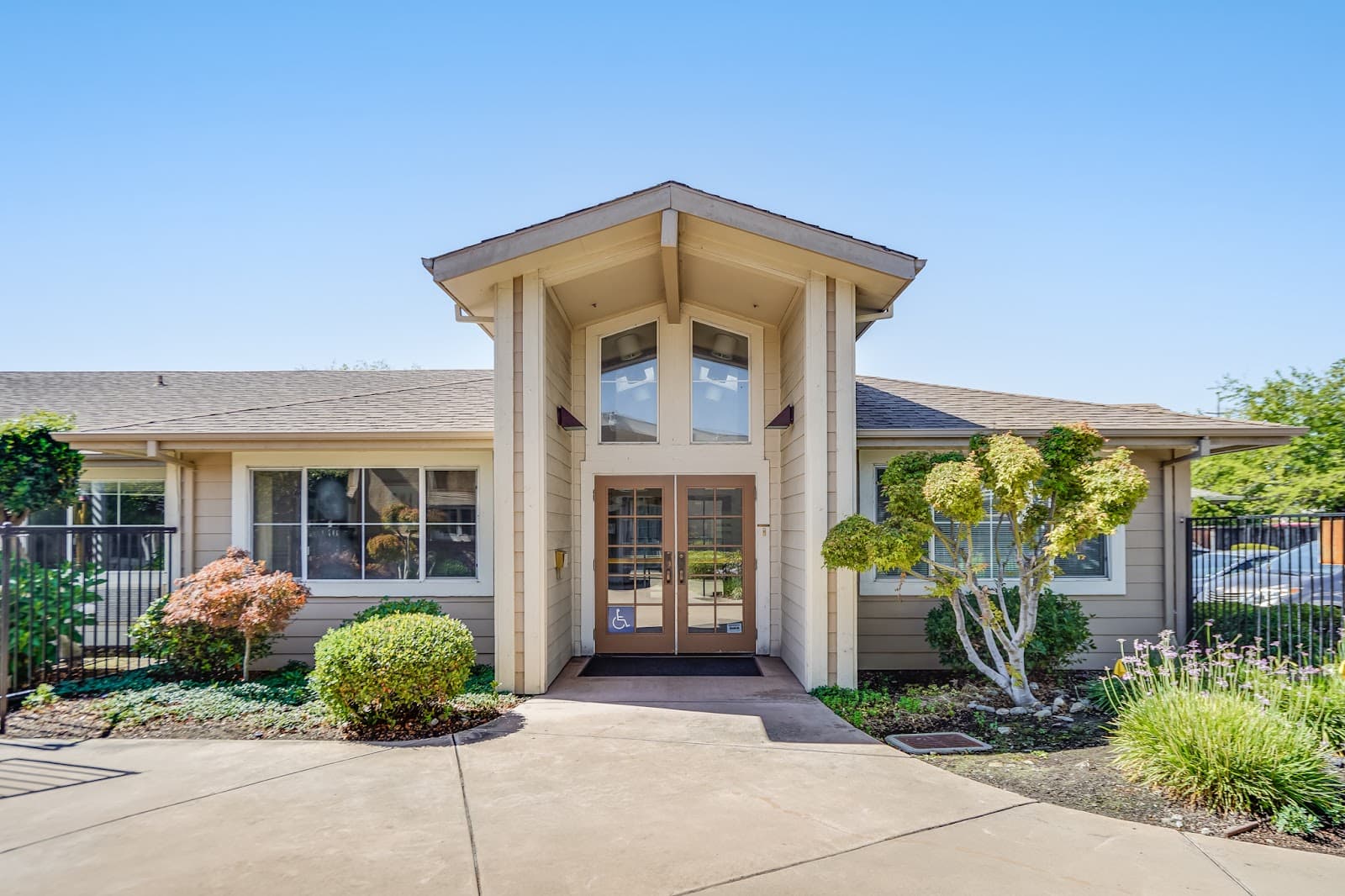 Tuscany Villa Senior Living photo 2