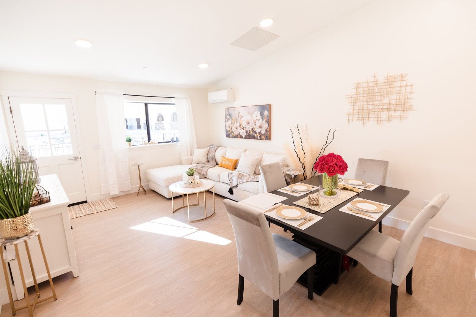 Oakview Village photo 5