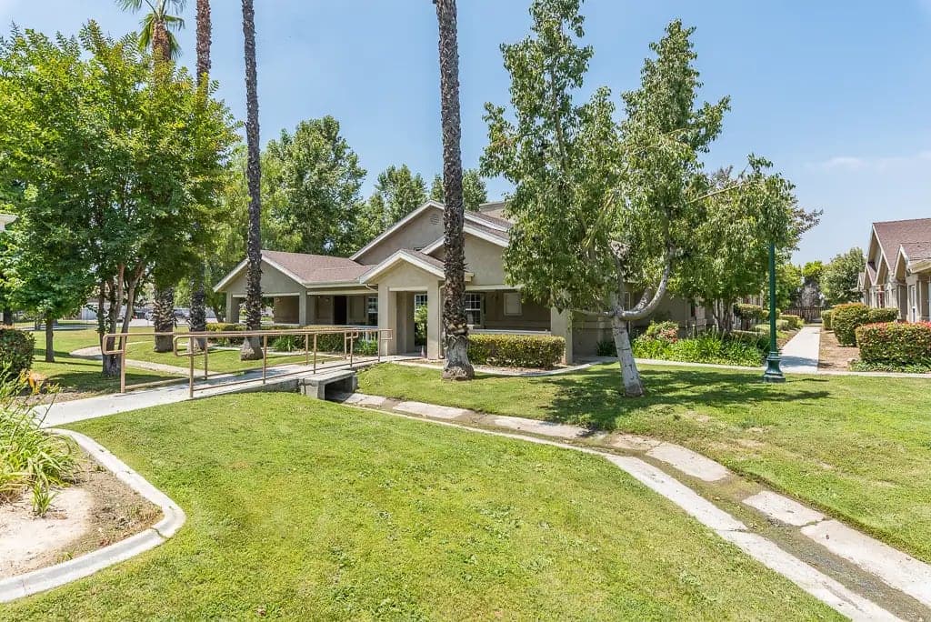 Cottages at Hemet photo 2