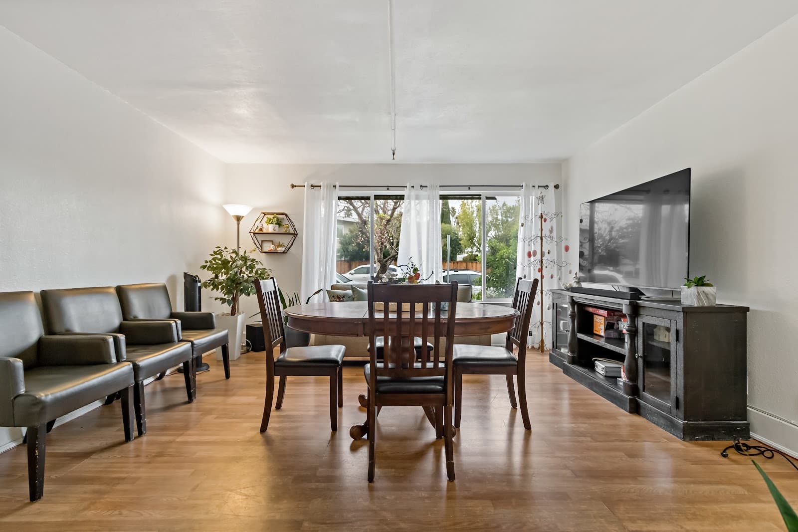 Gardenia Homes 1 photo 2