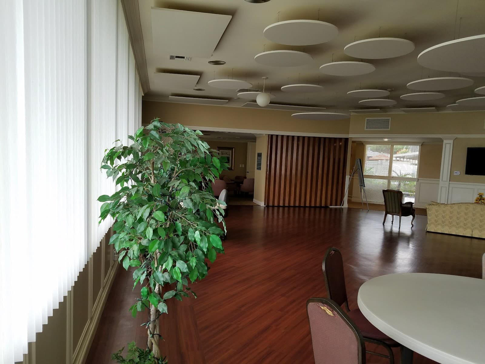 Lake Park Placentia photo 3