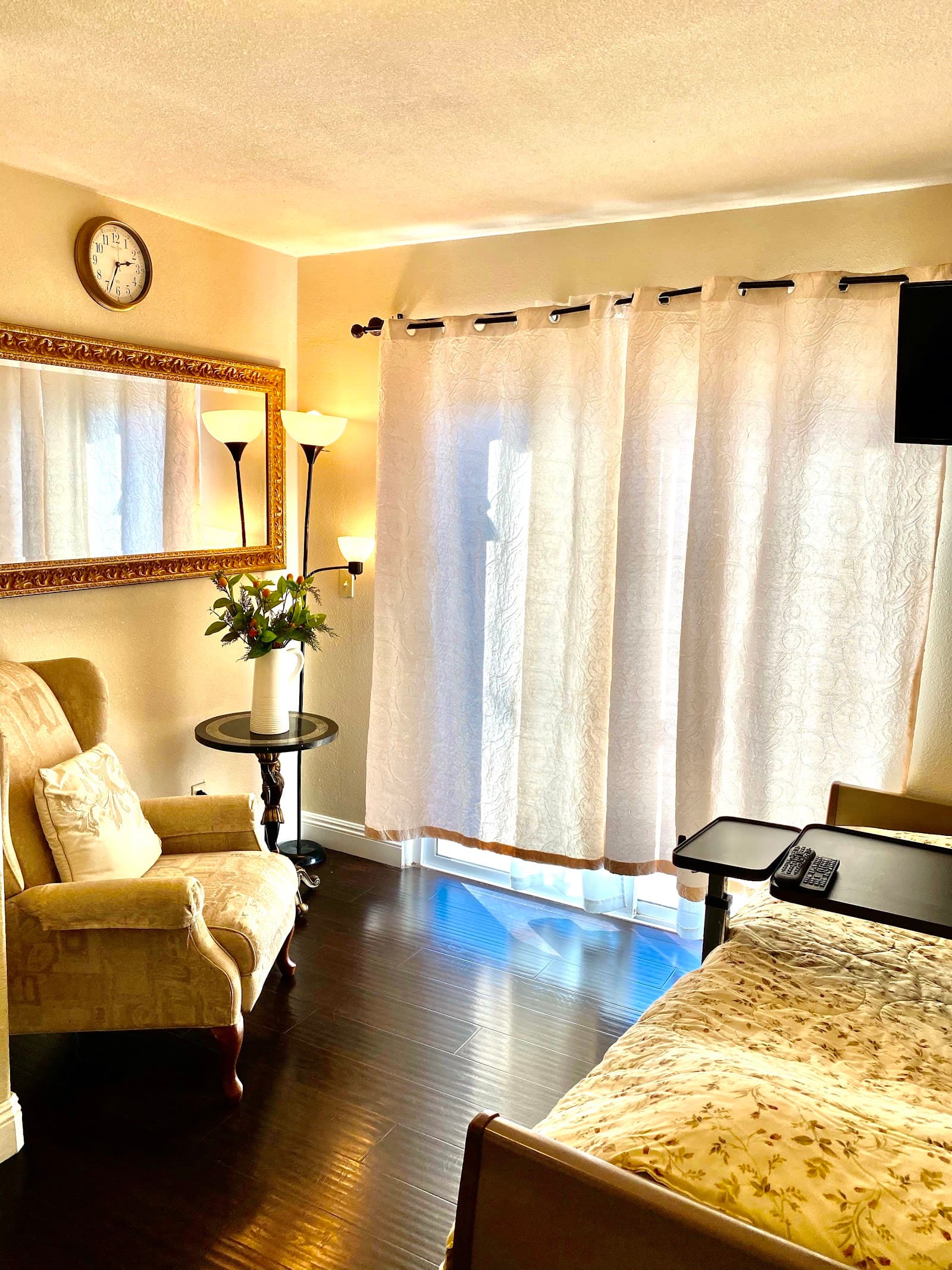 Chateau Royale Care photo 2