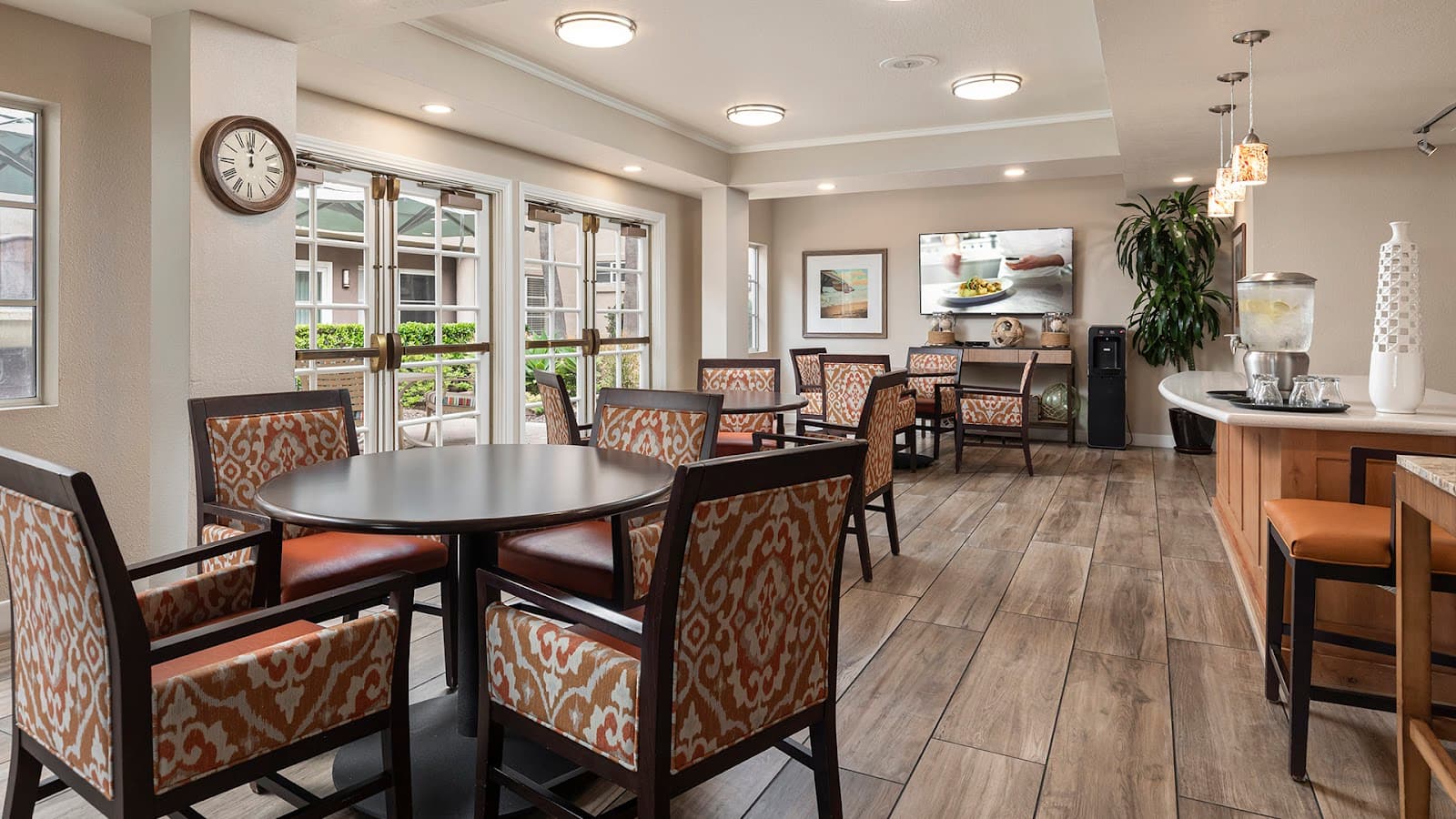 Atria Newport Plaza photo 3