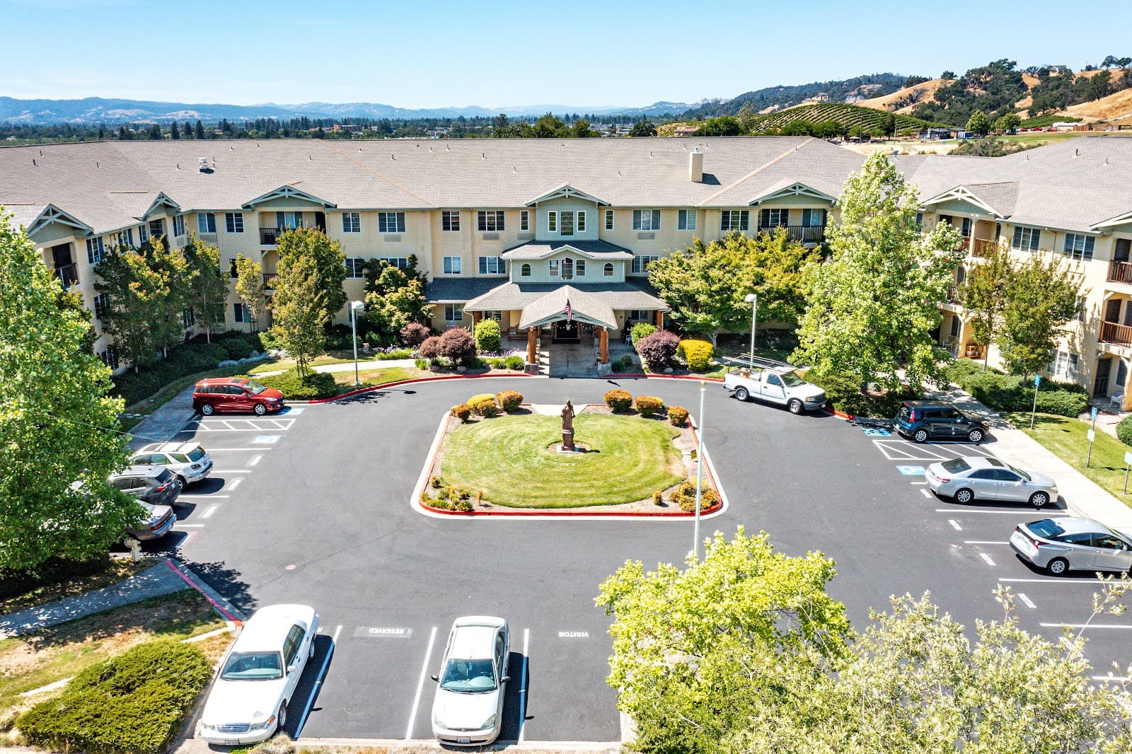Solstice Senior Living at Santa Rosa photo 4