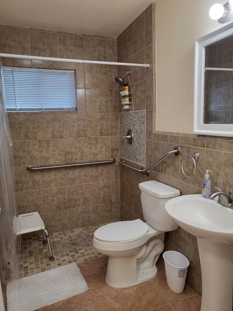 Sycamore Residential Care Center, B photo 3