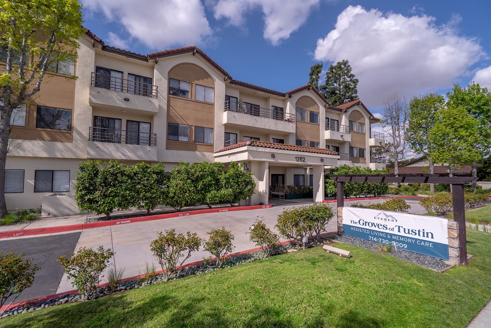 The Groves at Tustin Assisted Living photo 3