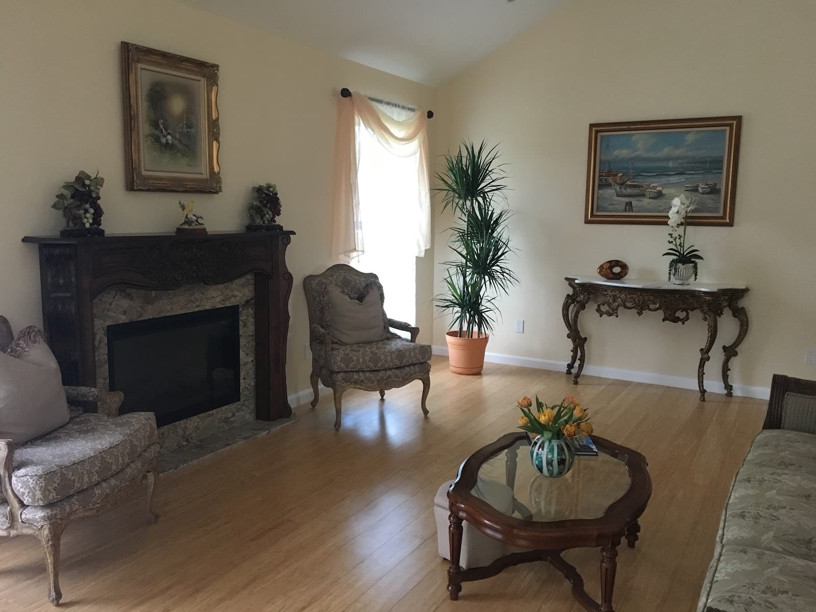Crestwood Villa II photo 3