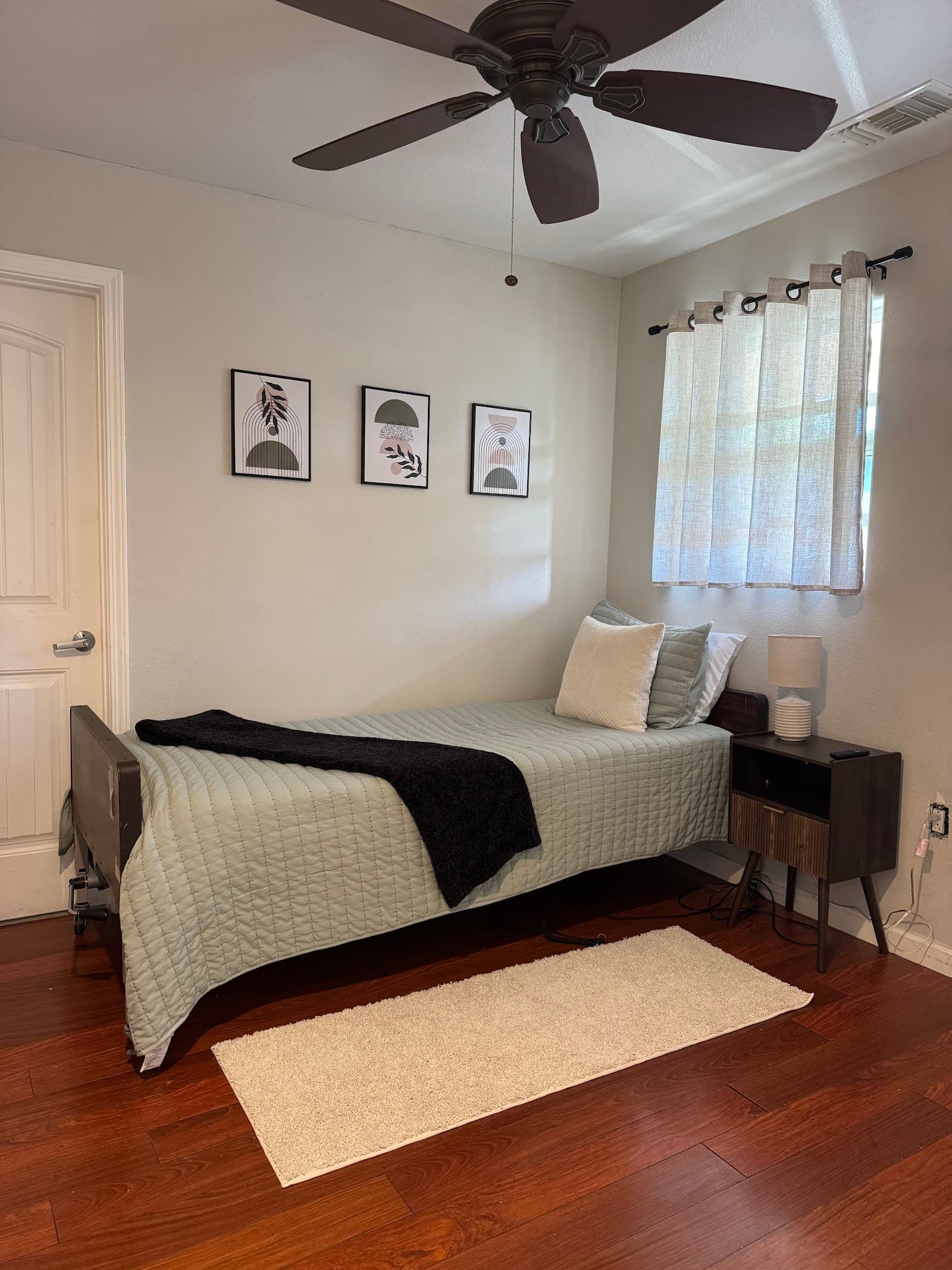 Oceanside Elderly Care Home 452 photo 2