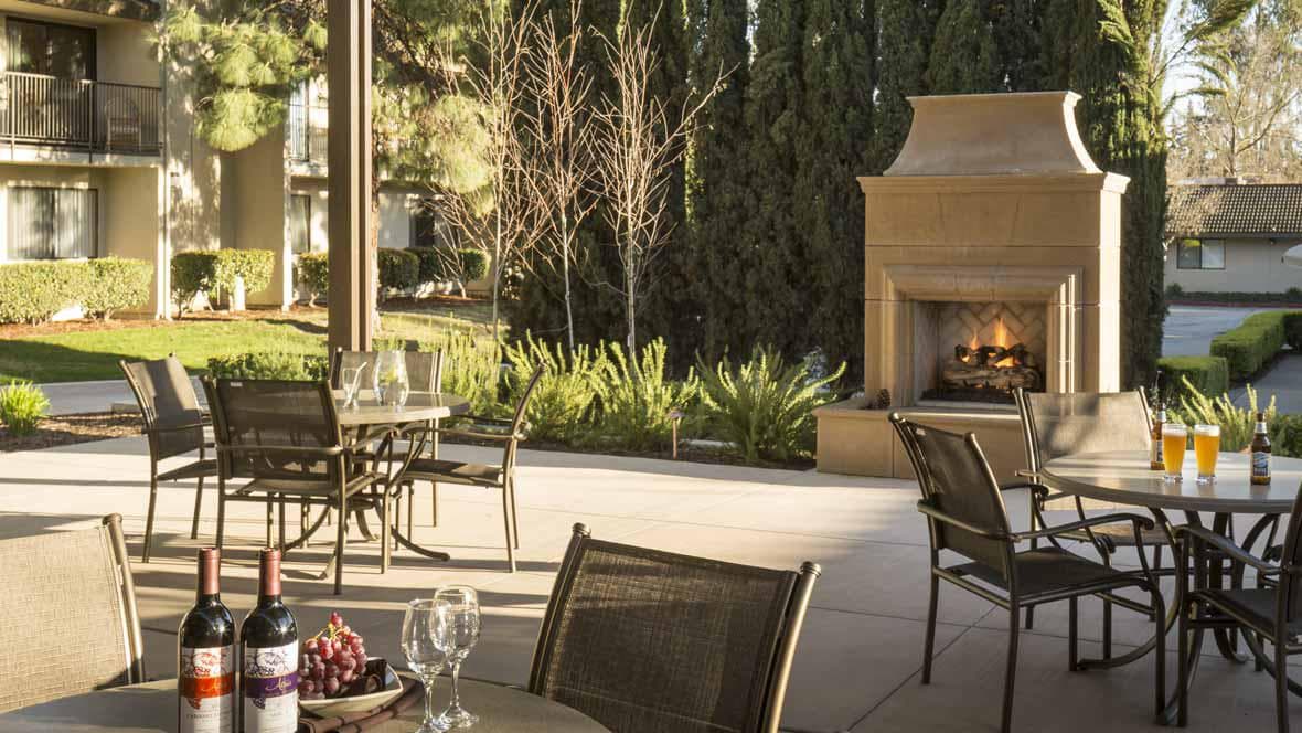 Atria El Camino Gardens photo 3