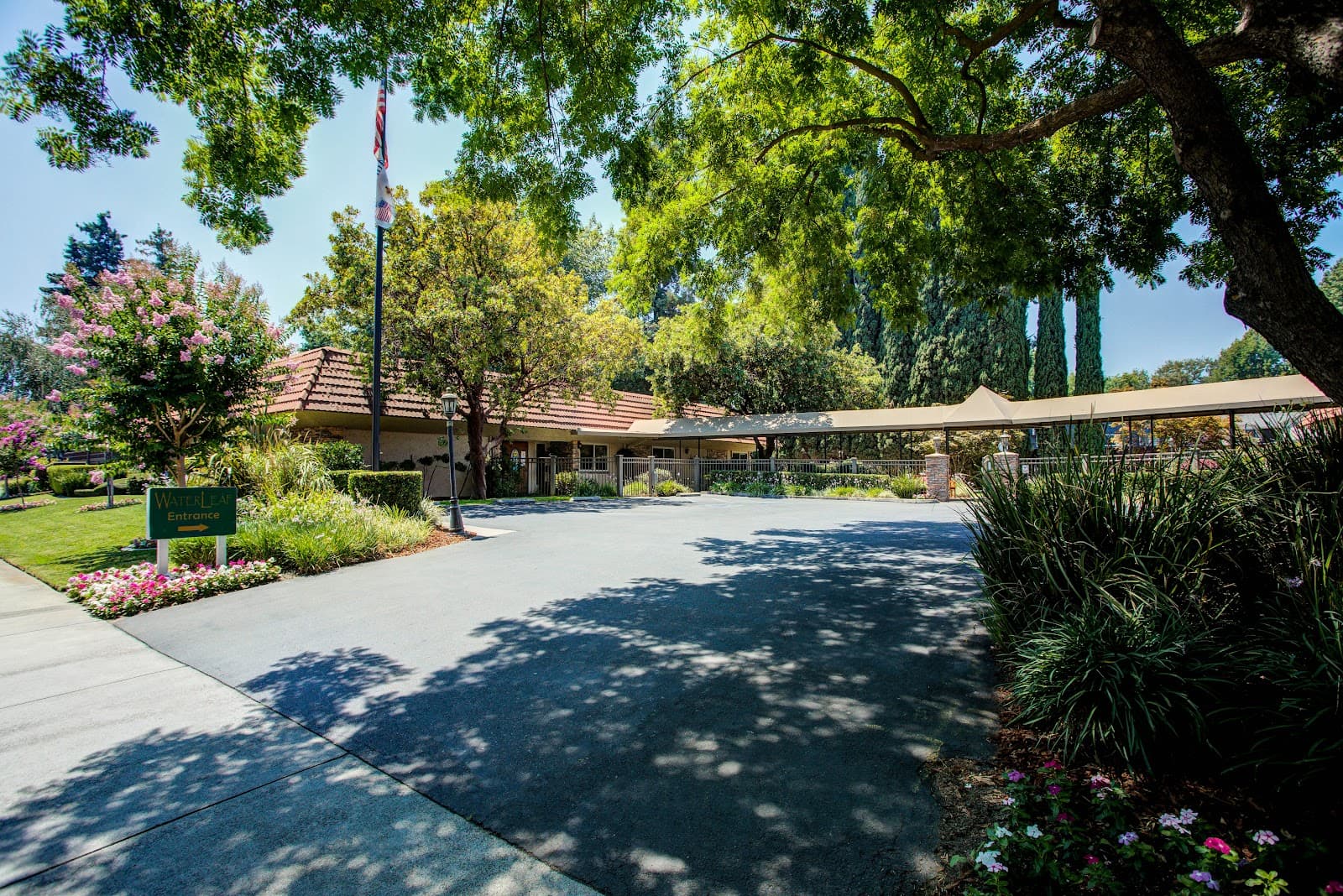 The WaterLeaf at Land Park