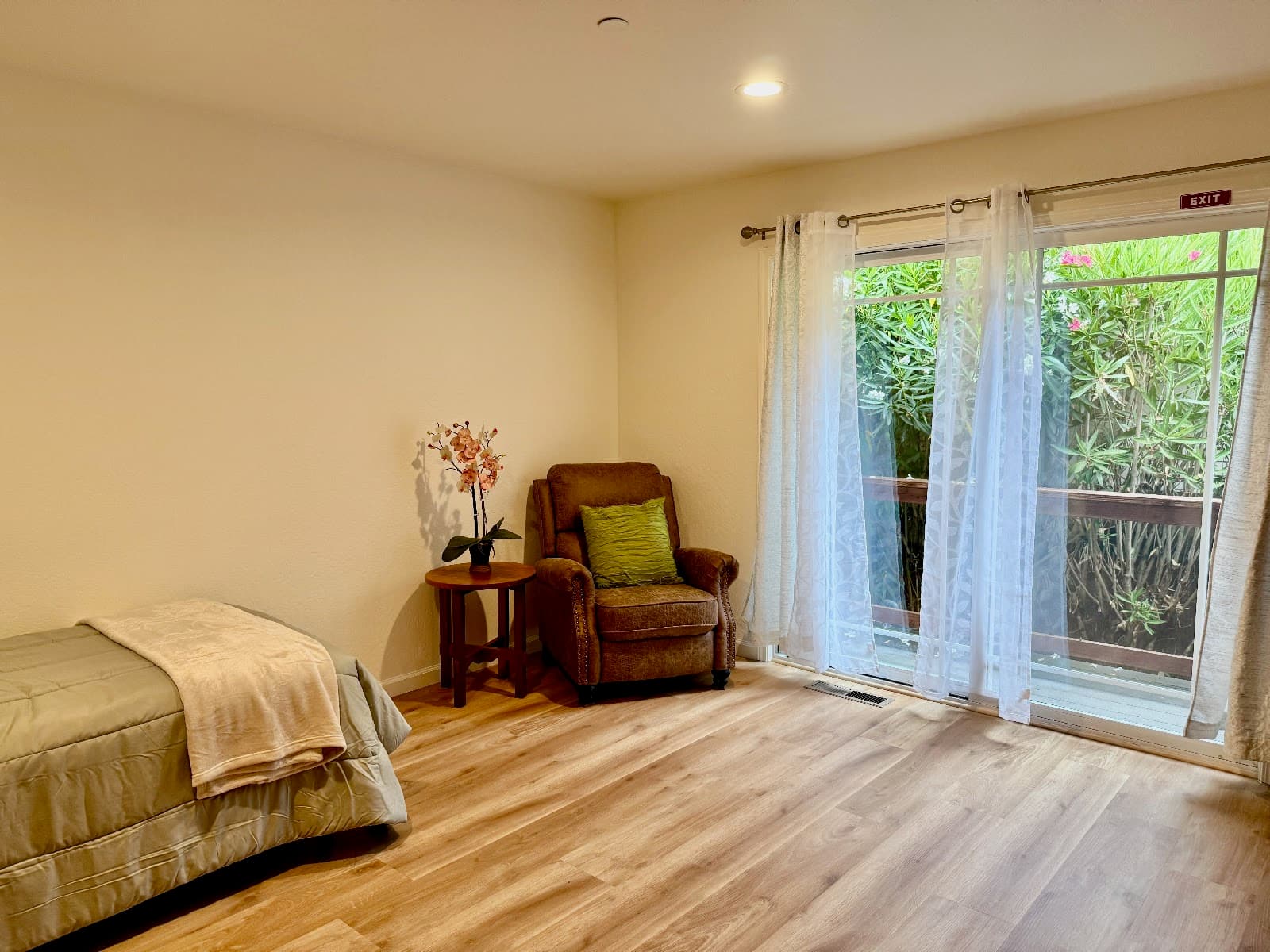 Sonoma Oak Tree Home photo 2