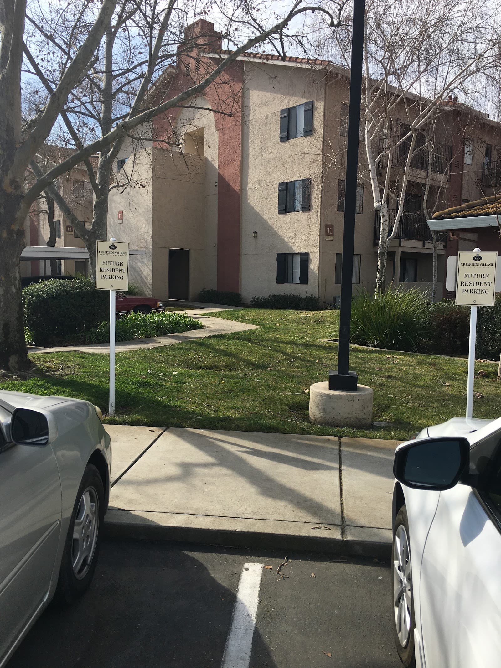 Creekside Village Apts photo 5