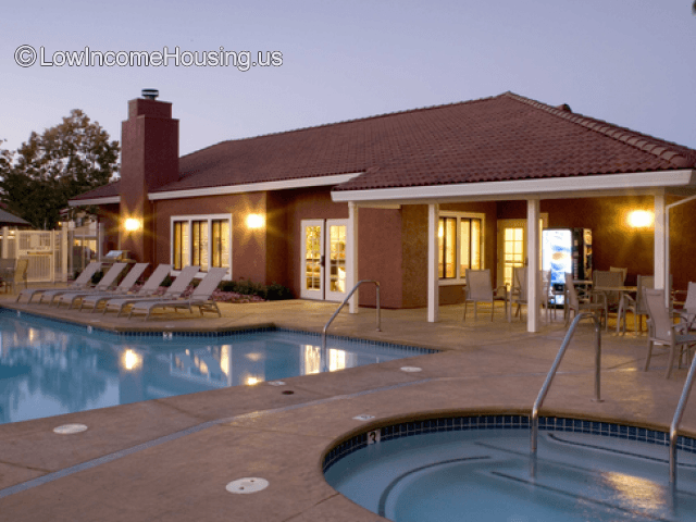Creekside Village Apts