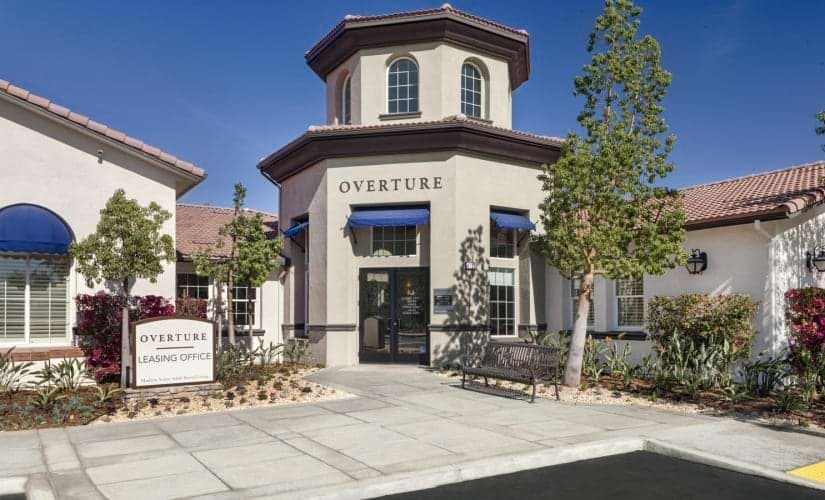 Overture Riverwalk 55+ Apartment Homes photo 2
