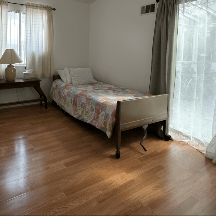 Bentley House photo 4