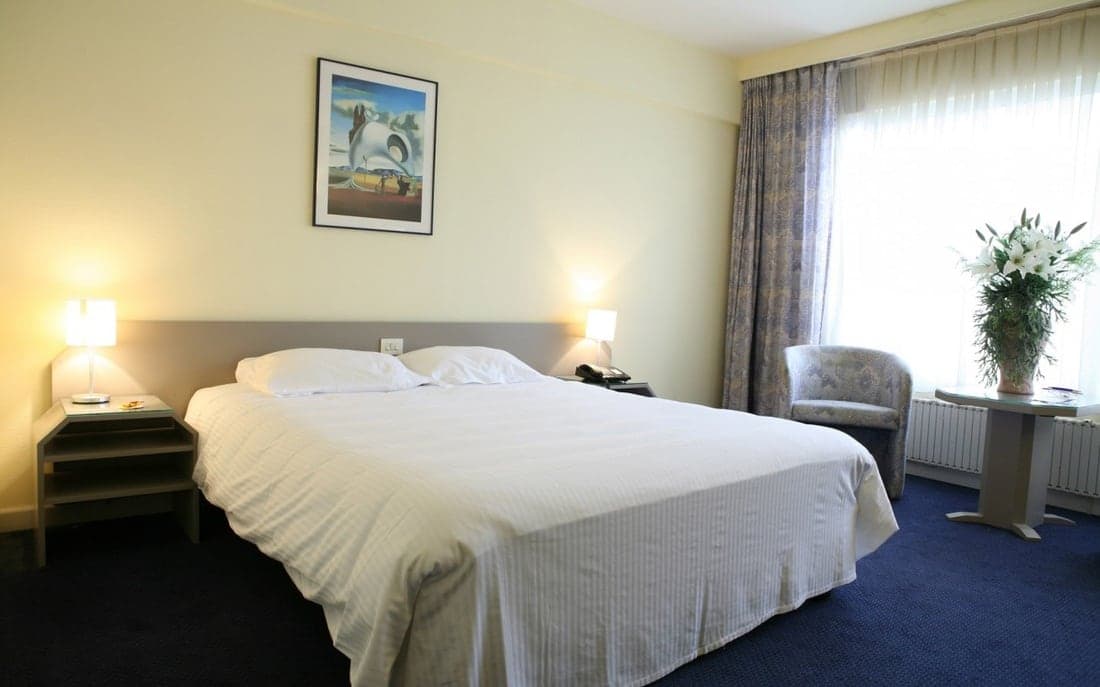 Prospect Manor photo 4