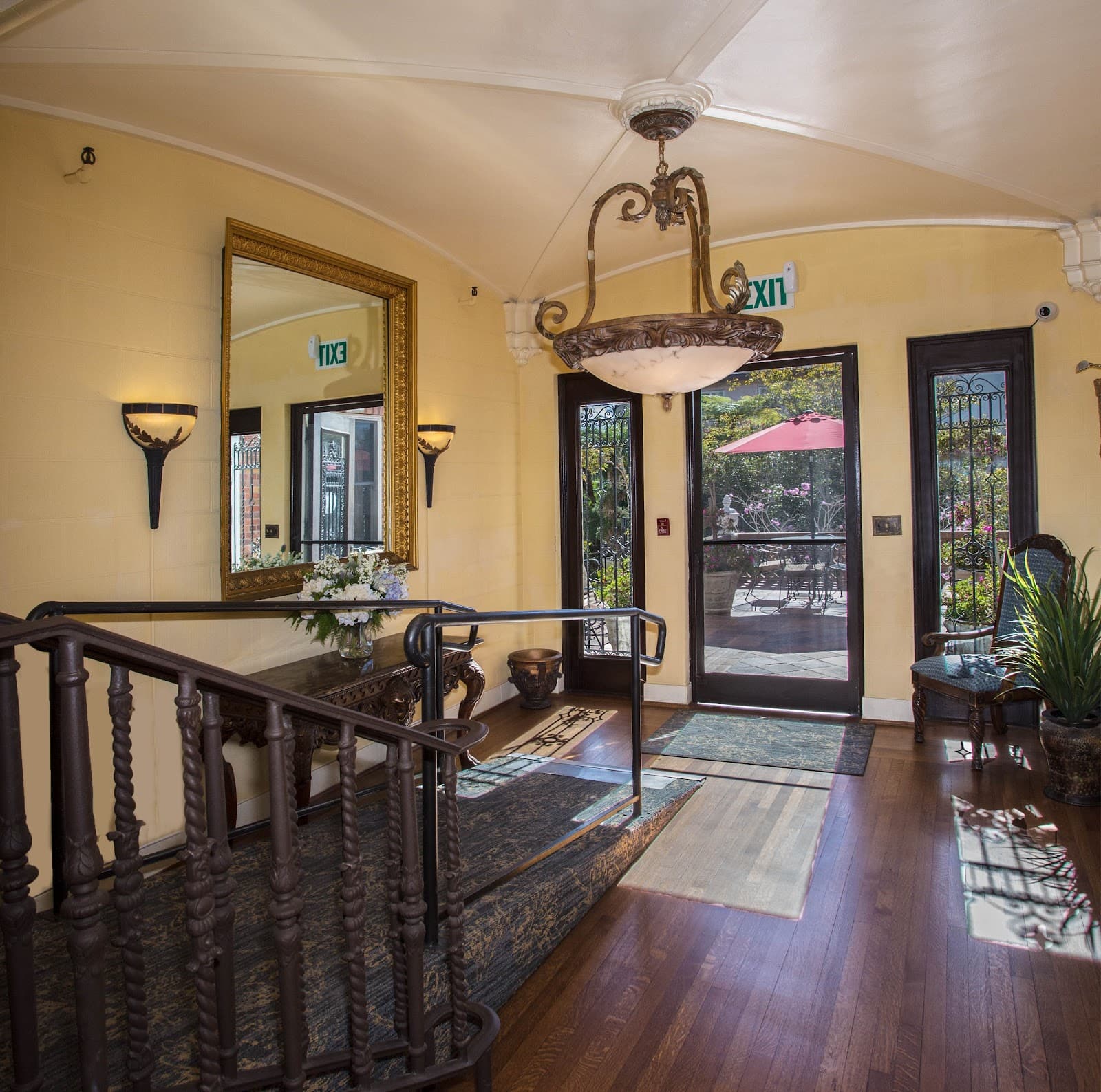 Harborview Senior Assisted Living photo 5