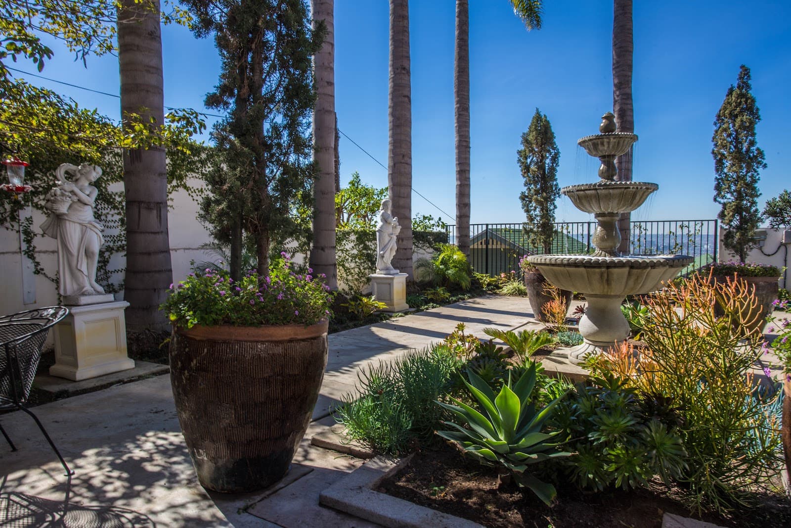 Harborview Senior Assisted Living photo 2