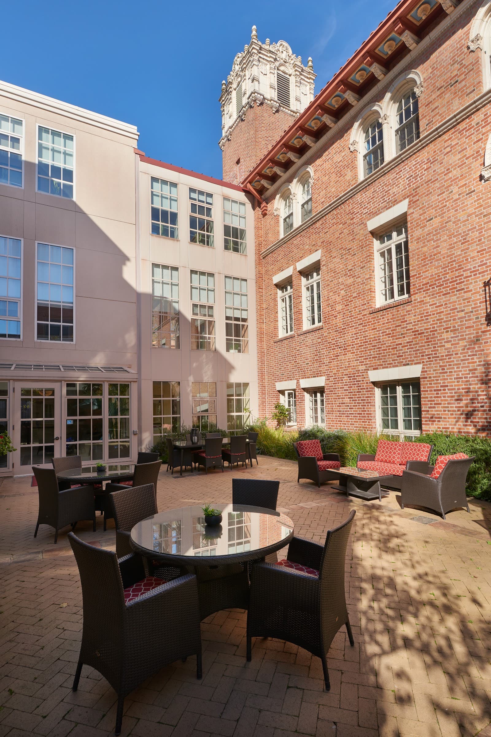 The Ivy Golden Gate photo 4