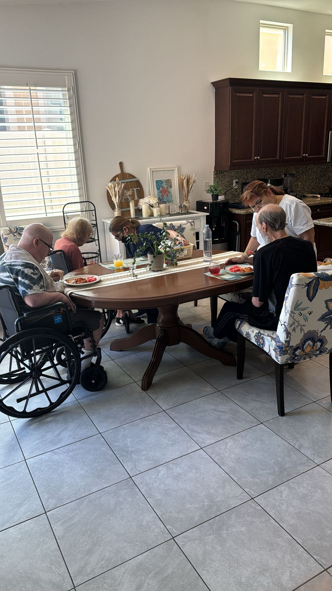 Angel's Haven Care Assisted Living Elsinore photo 3