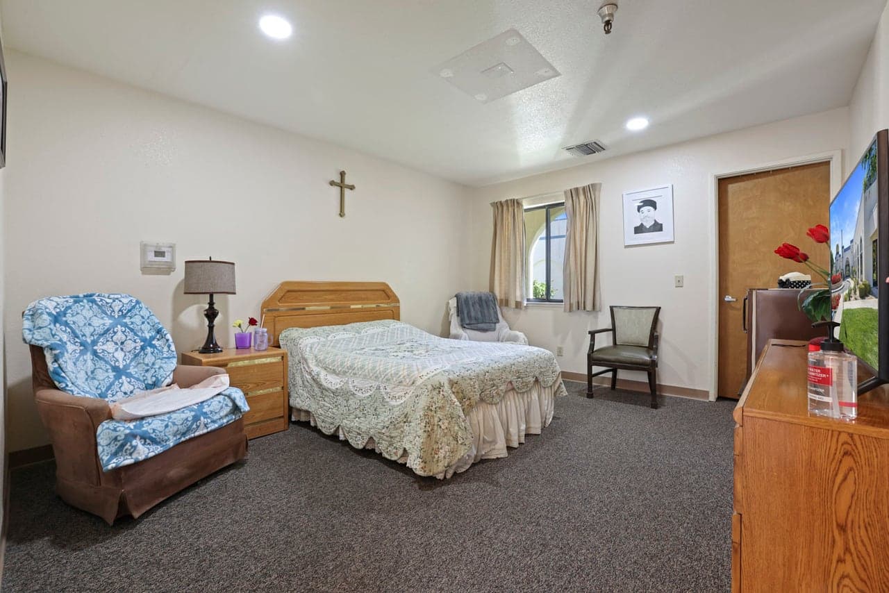 St. Thomas Retirement Center photo 2