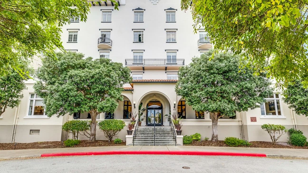 Pacific Grove Senior Living photo 2