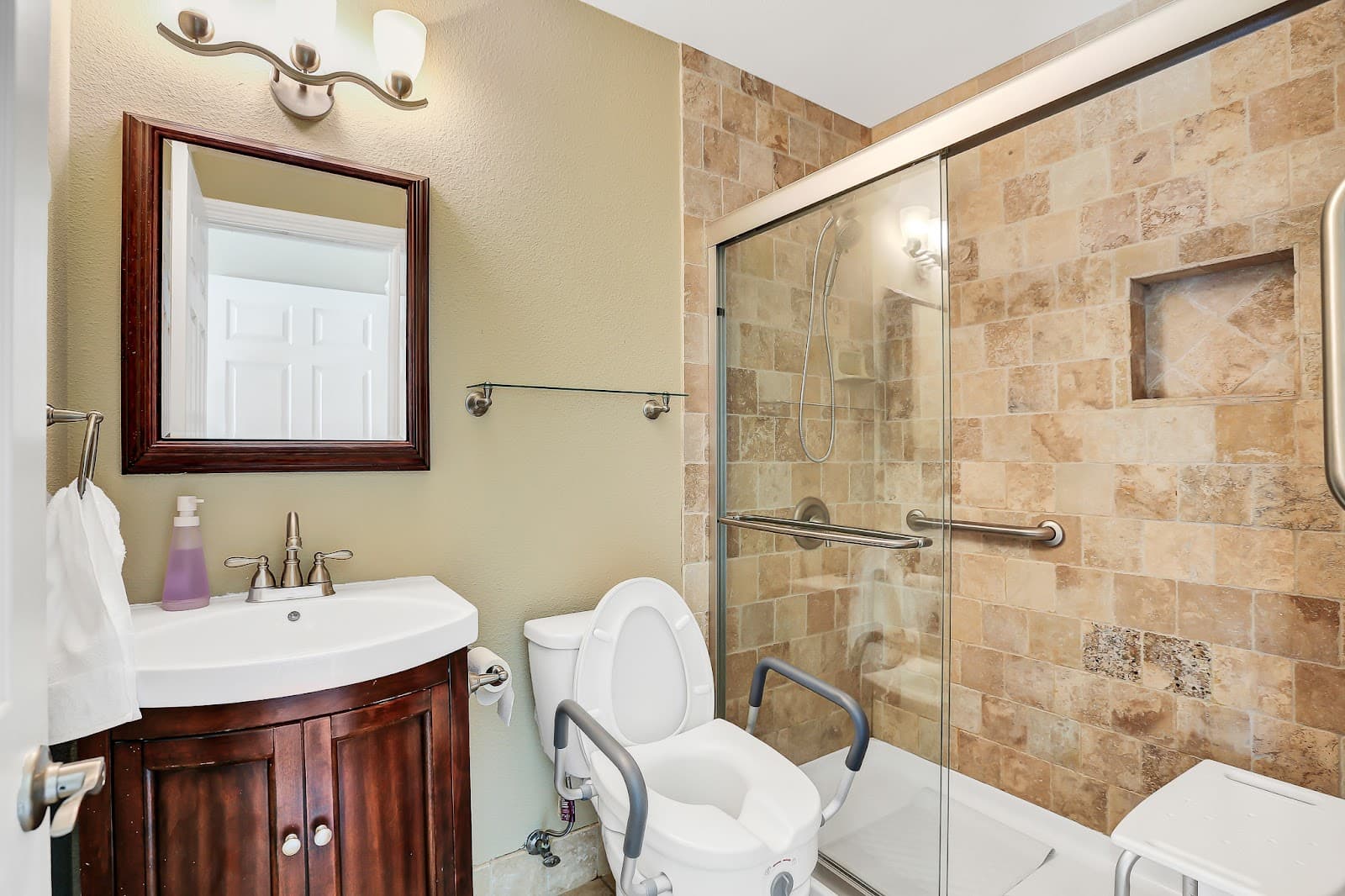 Allora Senior Living photo 5