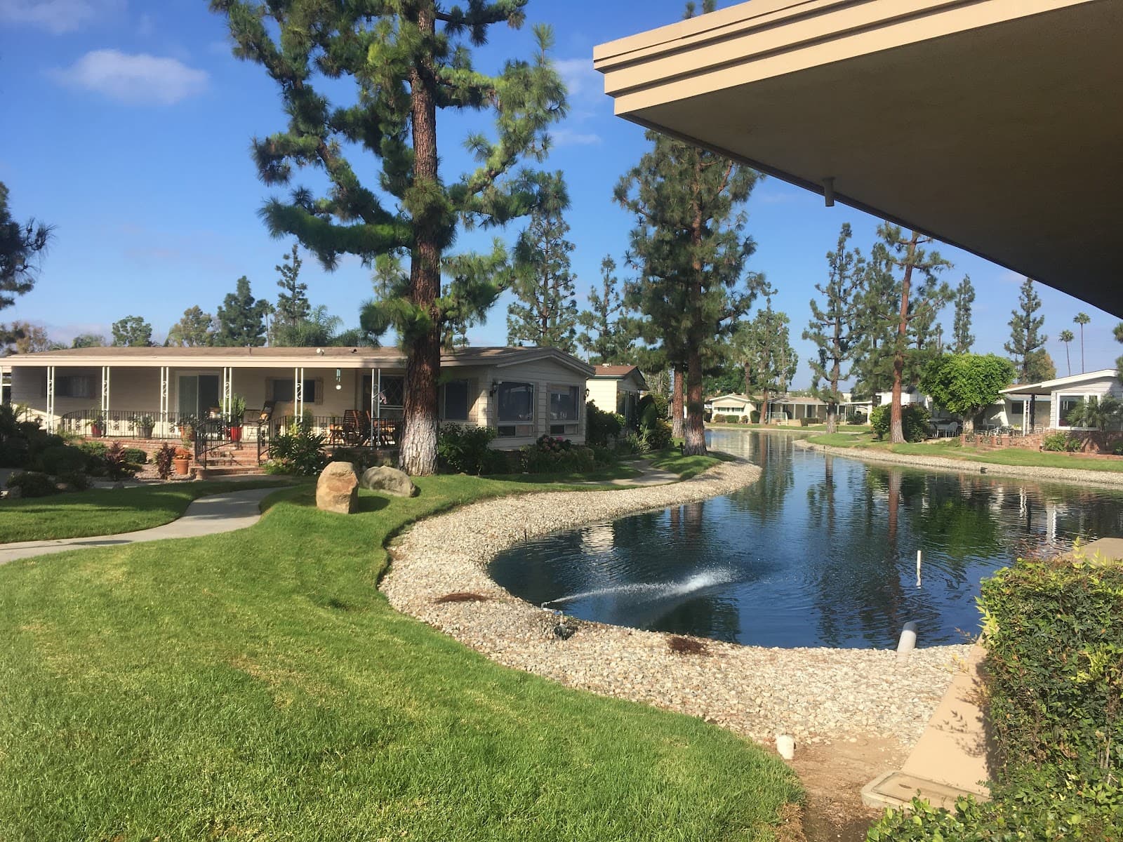 Lake Park La Habra photo 2