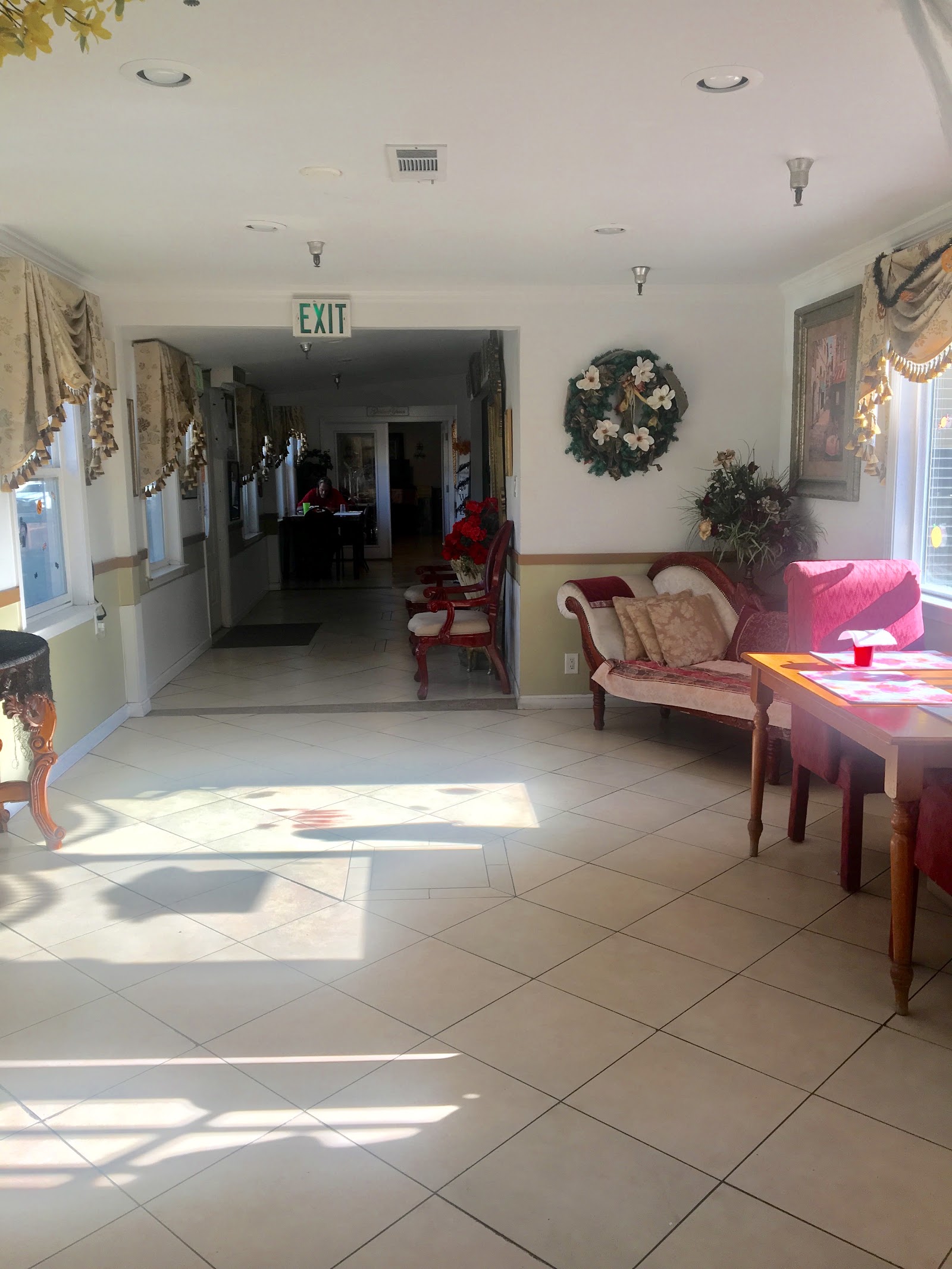 The Golden Years Residential Care Home photo 4