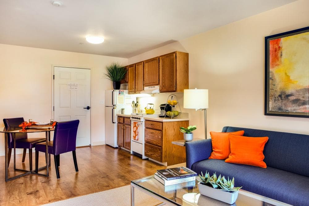 Springfield Place photo 4