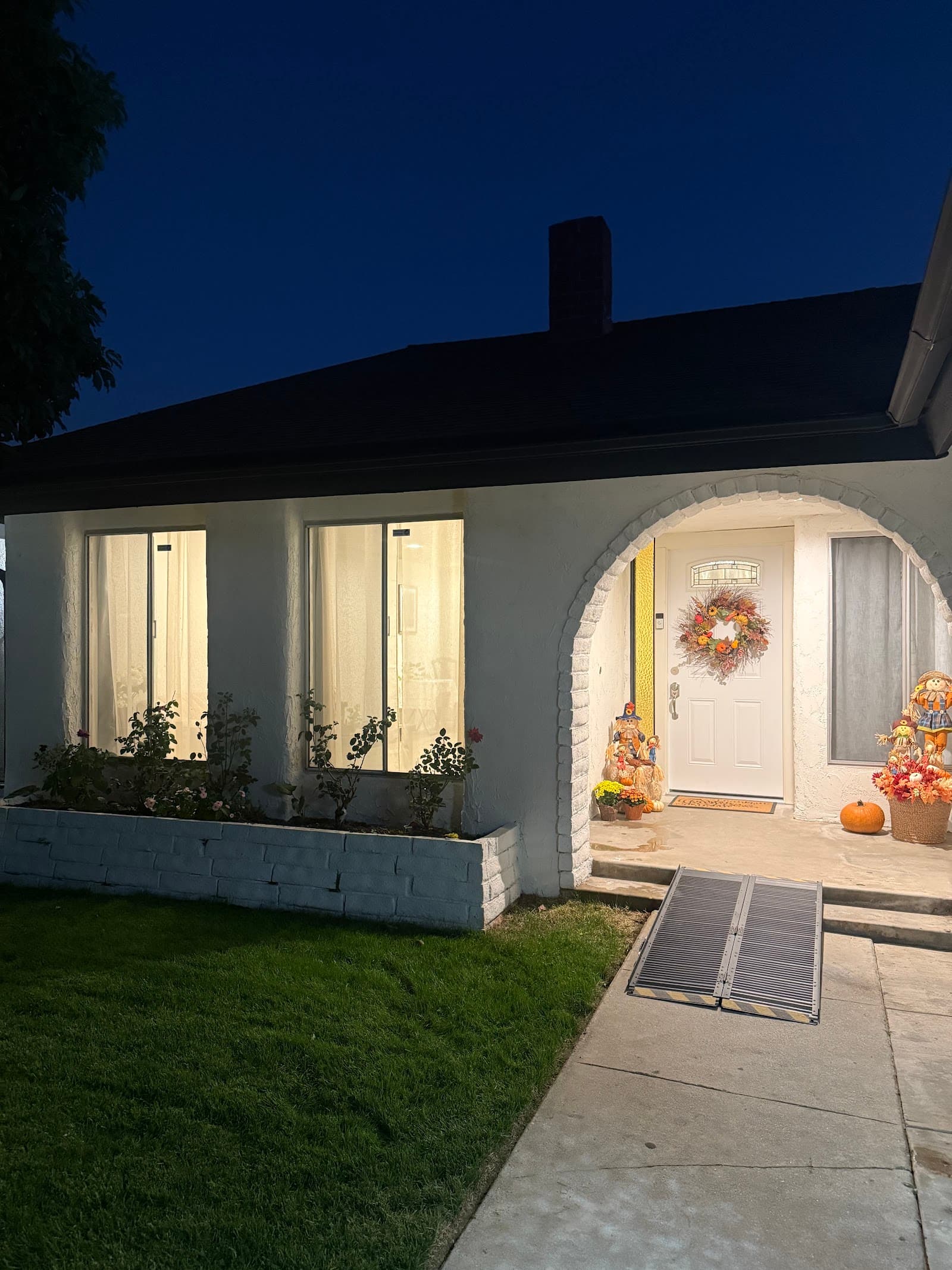 Aurora Garden Home photo 2