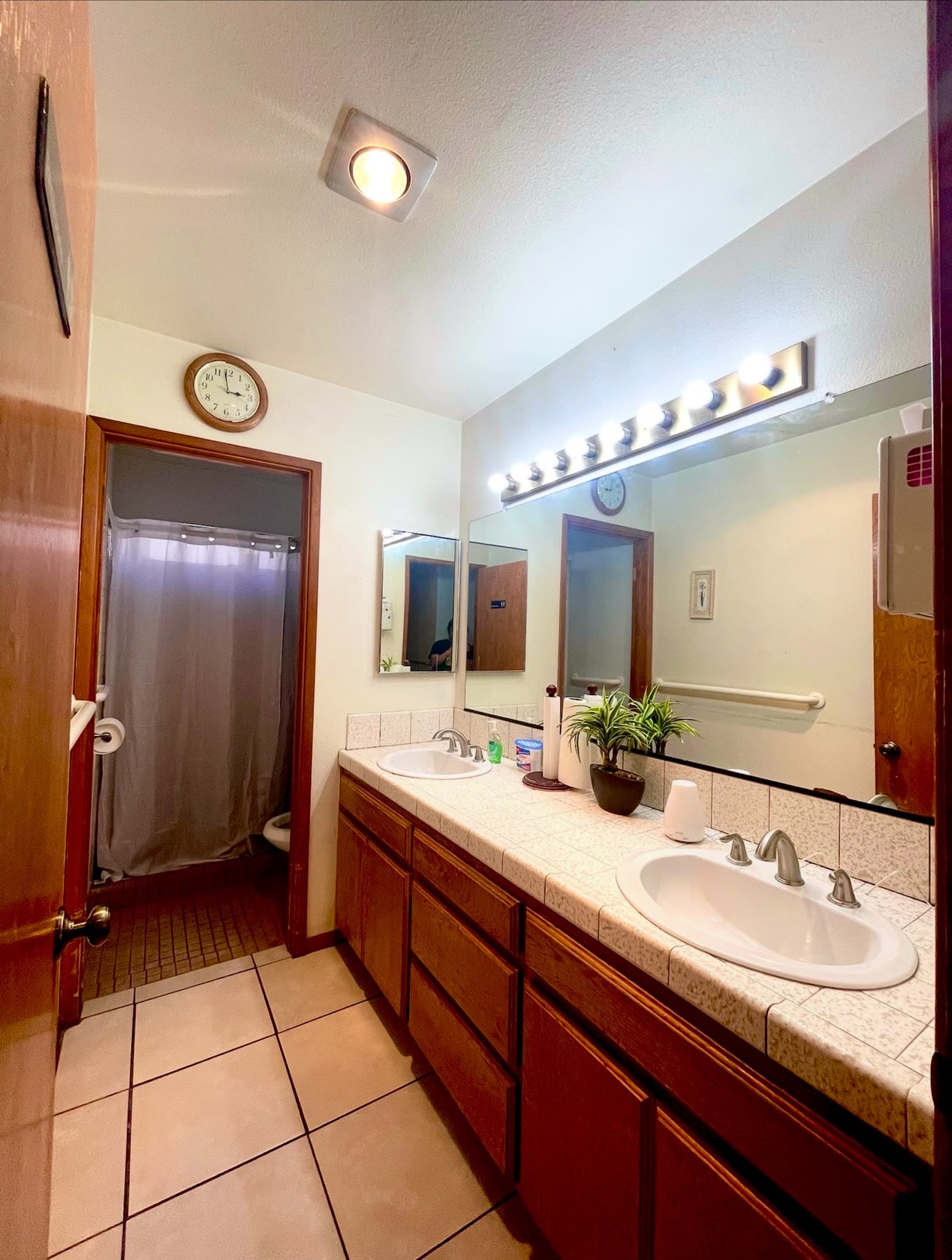 Emerald Care Manor photo 4