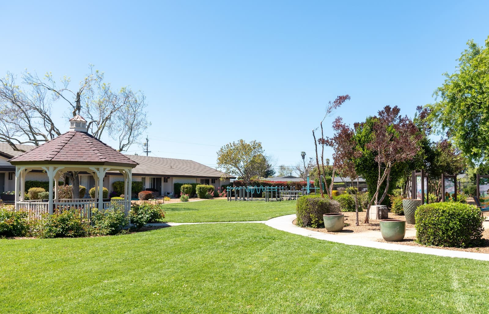 Madonna Gardens Assisted Living & Memory Care photo 3
