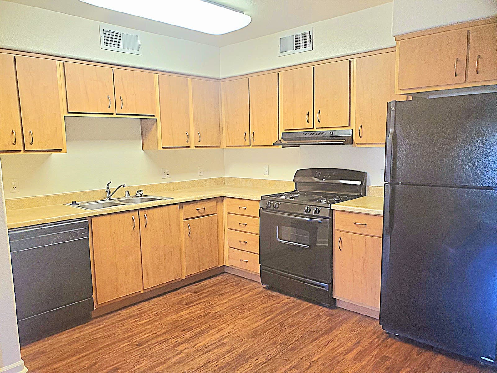 Vintage Natomas Field Senior Apartments photo 4