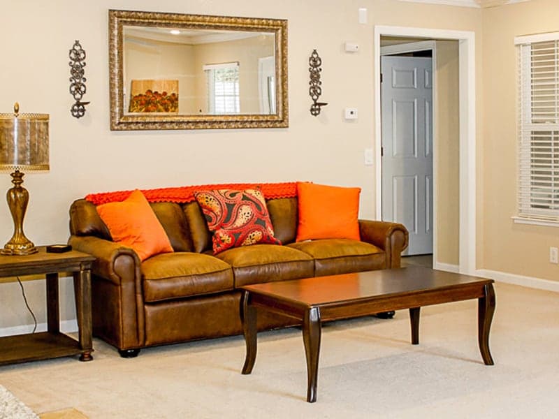 Hampshire Manor photo 2