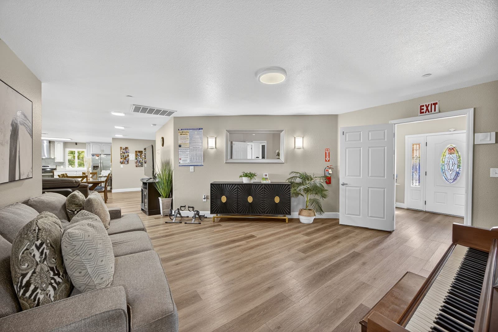 D&T Living Solution Home Care photo 3
