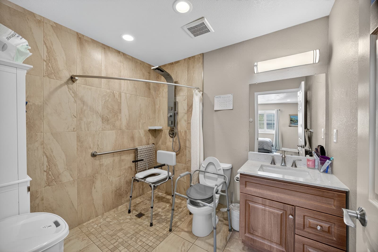 D&T Living Solution Home Care photo 4