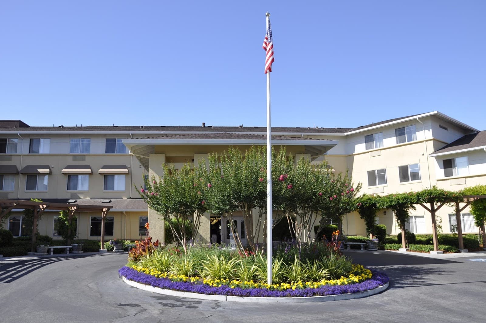Carlton Senior Living San Jose photo 2