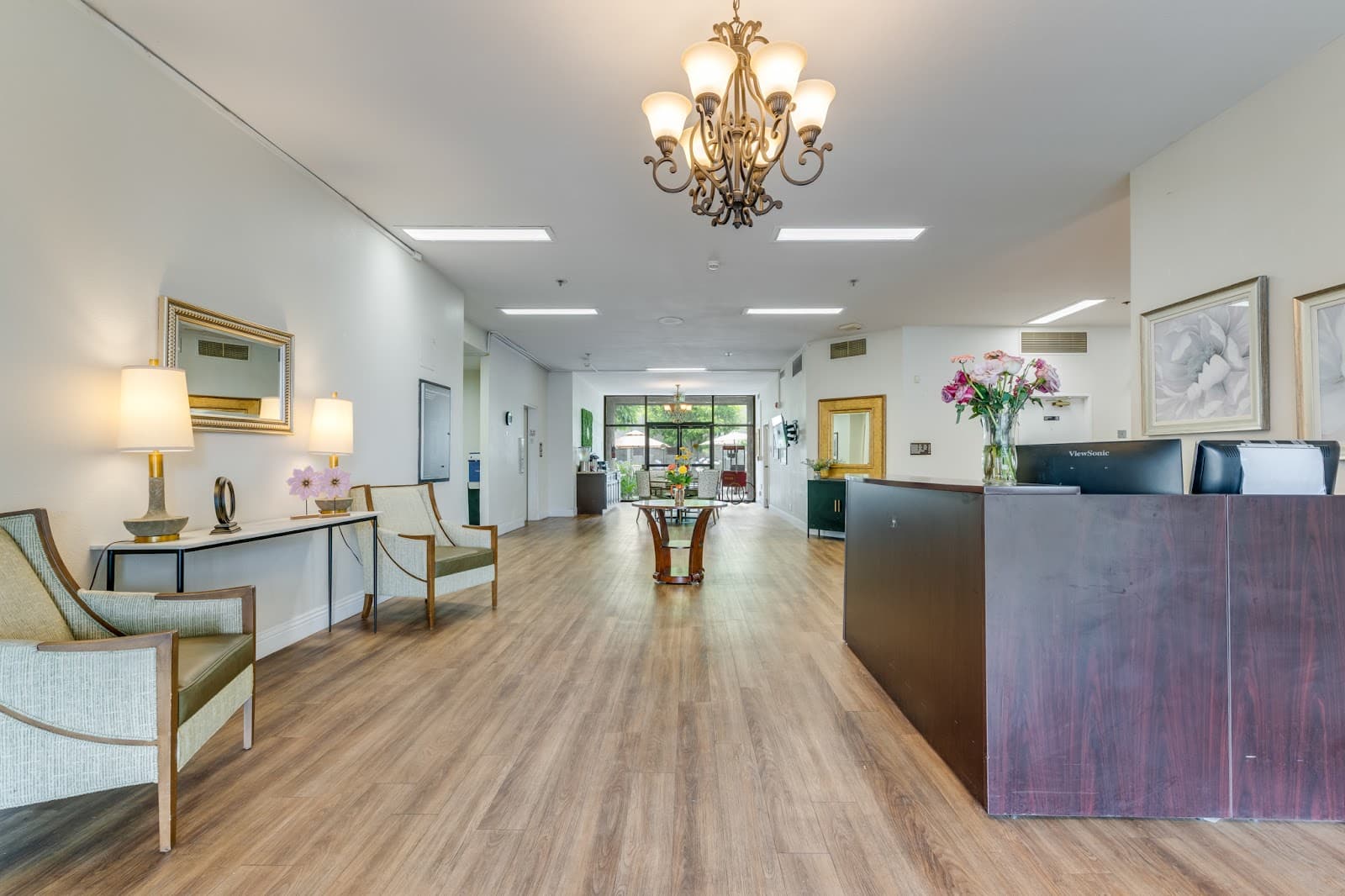Chatsworth Commons Senior Living photo 2